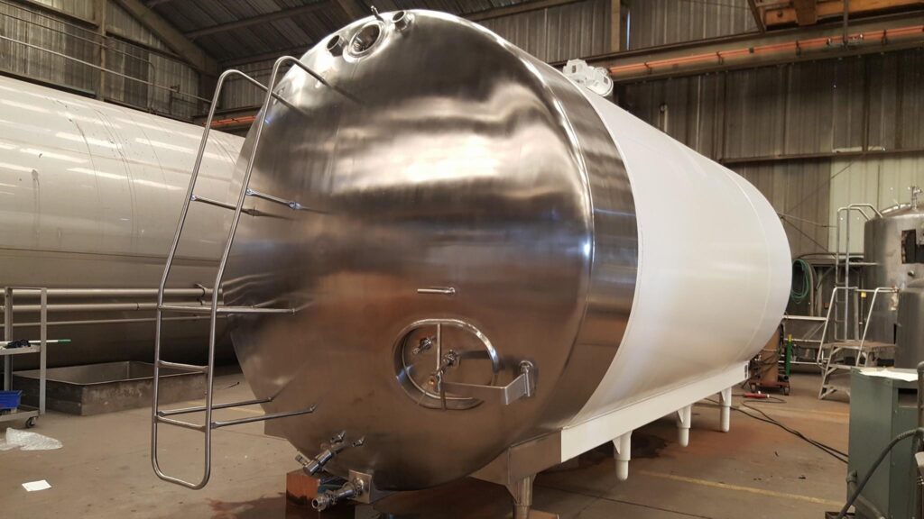 Vertical vs. Horizontal Storage Tanks