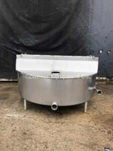 150 Gallon Stainless Steel PMO Legal Balance Tank, Raised Bridge with (2) Hinged Lids