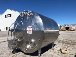 Chicago Stainless Equipment 2,000 Gallon Refrigerated Horizontal Cylindrical Storage Tank