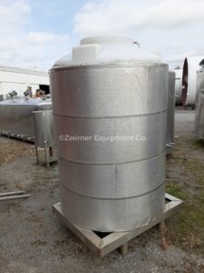 SNYDER INDUSTRIES 450 GALLON INSULATED PLOYPROPYLENE STORAGE TANK