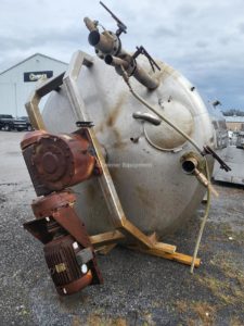 WALKER MODEL LBT 3,000 GALLON STAINLESS STEEL INSULATED PROCESS TANK