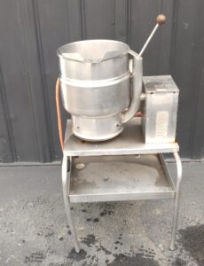 Groen Model TDB/7-20, 20 Quart (5 Gallon) Stainless Steel Steam Jacketed Kettle, Open Top