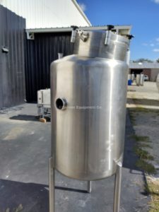 MUELLER 100 GALLON DOME TOP, DISH BOTTOM STAINLESS STEEL SINGLE SHELL TANK