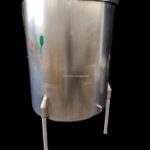 200 GALLON STAINLESS STEEL CIP TANK