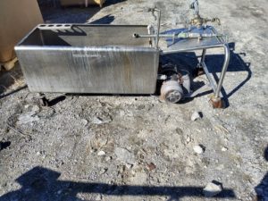 100 GALLON STAINLESS STEEL RECTANGULAR CIP TANK
