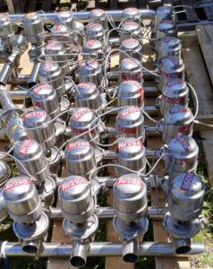 TRI-CLOVER 300 SERIES 32 VALVE CLUSTER 