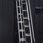 STAINLESS STEEL SAFTY LADDER WITH HAND RAIL