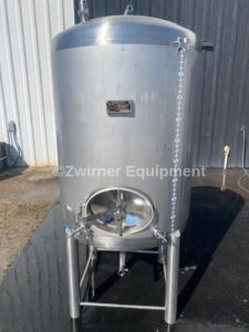 STAINLESS STEEL SINGLE SHELL BRITE BEER TANK