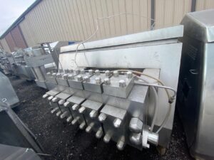 APV GAULIN MODEL G132Q-1.5P STAINLESS STEEL CLAD HOMOGENIZER