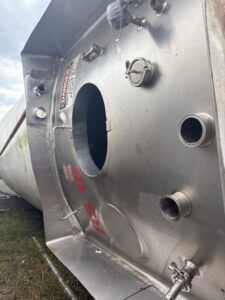 WALKER 6,000 GALLON REFRIGERATED VERTICAL SILO TYPE STORAGE TANK