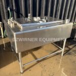 100 GALLON STAINLESS STEEL SINGLE SHELL RECTANGULAR TANK