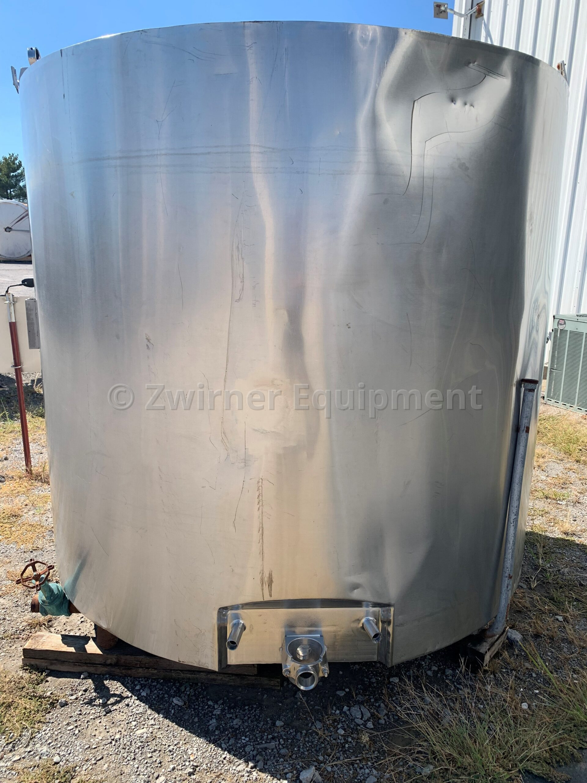 1,000 GALLON STAINLESS STEEL BRIDGE AND COVER TOP, SLOPE BOTTOM, JACKETED PROCESSOR