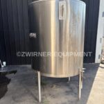 500 GALLON STAINLESS STEEL VERTICAL FLAT BOTTOM SINGLE SHELL TANK