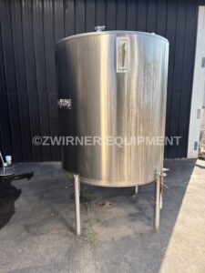 500 GALLON STAINLESS STEEL VERTICAL FLAT BOTTOM SINGLE SHELL TANK