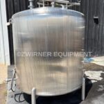 750 GALLON DOME TOP SLOPE BOTTOM VERTICAL STAINLESS STEEL SINGLE SHELL TANK