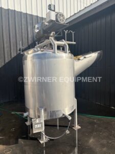 500 GALLON STAINLESS STEEL SINGLE SHELL CHOPPER TANK