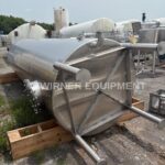 2,000 GALLON STAINLESS STEEL, DOME TOP, SLOPE BOTTOM SINGLE SHELL TANK