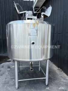 300 GALLON 316L BRIDGE AND COVER TOP HEMISPHERICAL BOTTOM JACKETED MIX TANK
