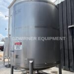 2,000 GALLON STAINLESS STEEL VERTICAL SINGLE SHELL TANK