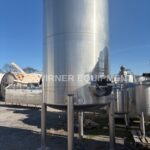 1,800 GALLON STAINLESS STEEL VERTICAL SINGLE SHELL TANK