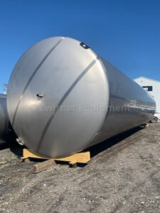 40,000 GALLON STAINLESS STEEL SINGLE SHELL VERTICAL STORAGE TANK